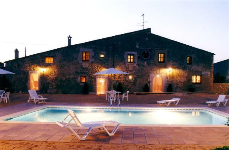 Mas Peraquintana Guest House L'Escala Exterior photo